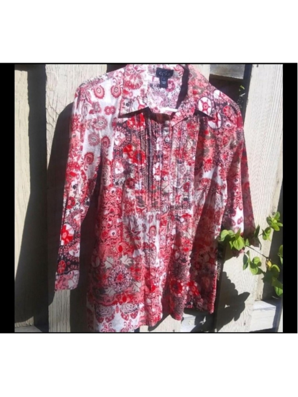 Erika red and ivory paisley blouse with 3/4 sleeves Missy Size S